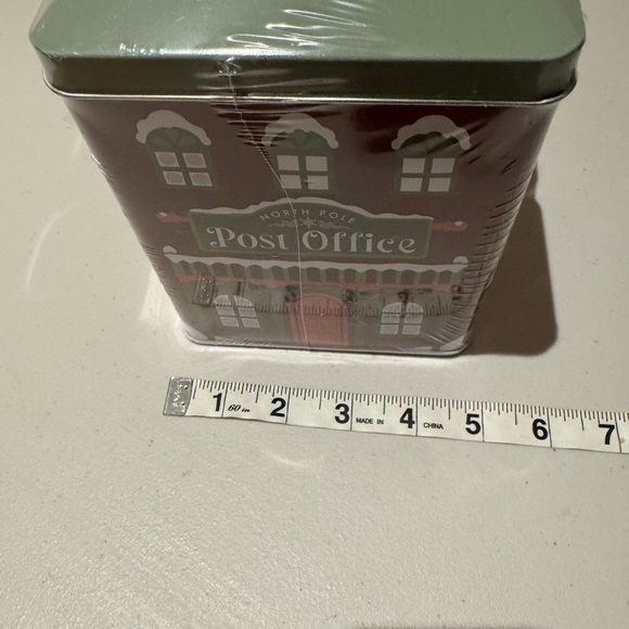 Set of 4 “village” tins-use alone or together- all are BRAND NEW! See pic 4 more - Picture 12 of 16